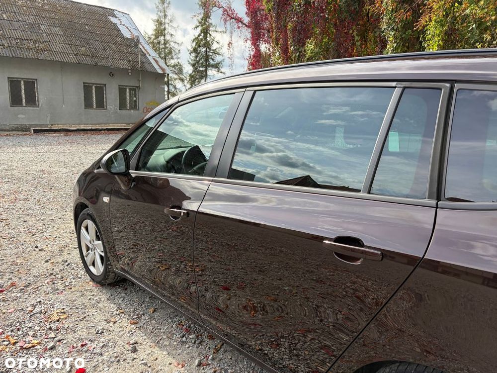 Opel Zafira - 16