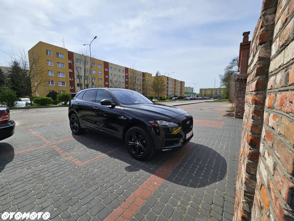 Jaguar F-Pace - 33