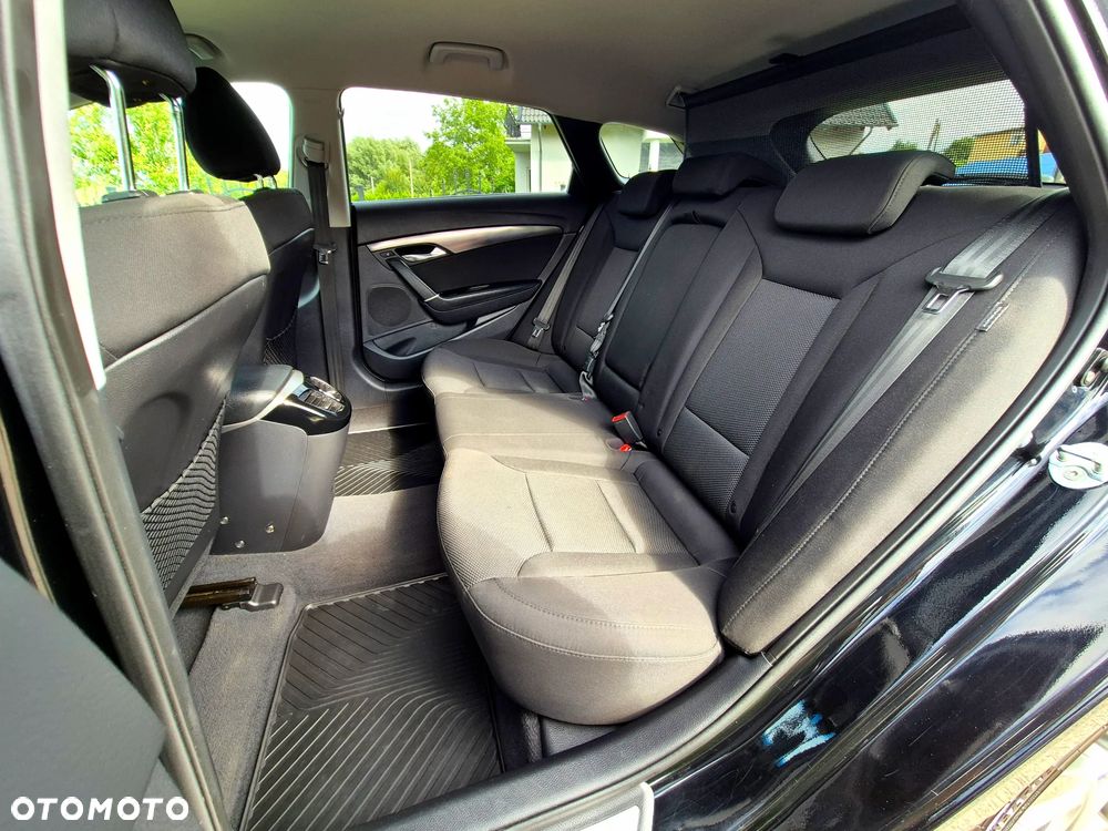 Hyundai i40 1.7 CRDi Comfort + - 22