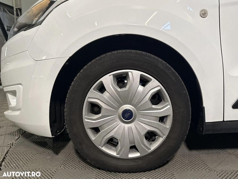 Ford Transit Connect - 13