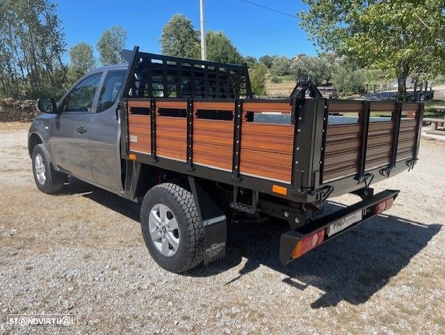 Mitsubishi L200 2.4 DI-D CD Invite CC 4WD - 9