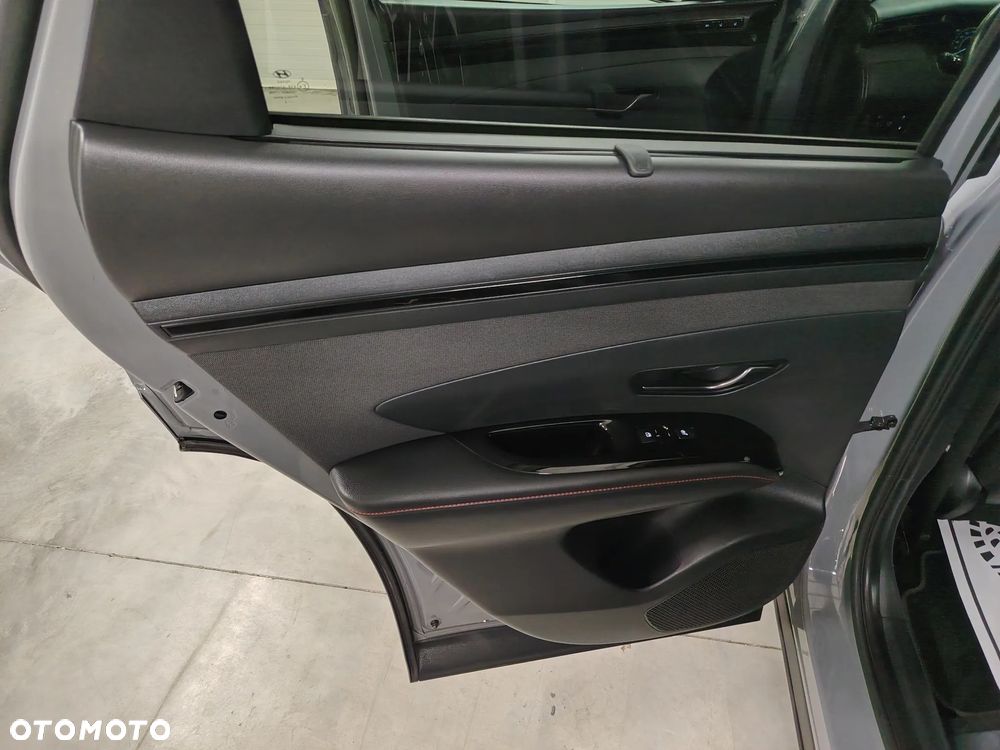 Hyundai Tucson 1.6 T-GDi 4WD N Line - 25