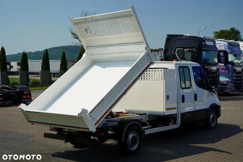Iveco DAILY 35-140 / WYWROTKA ALUMINIOWA / BRYGADÓWKA 6 MIEJSC / BLIŹNIAK / MANUAL / SPROWADZONA / EURO 6 - 6