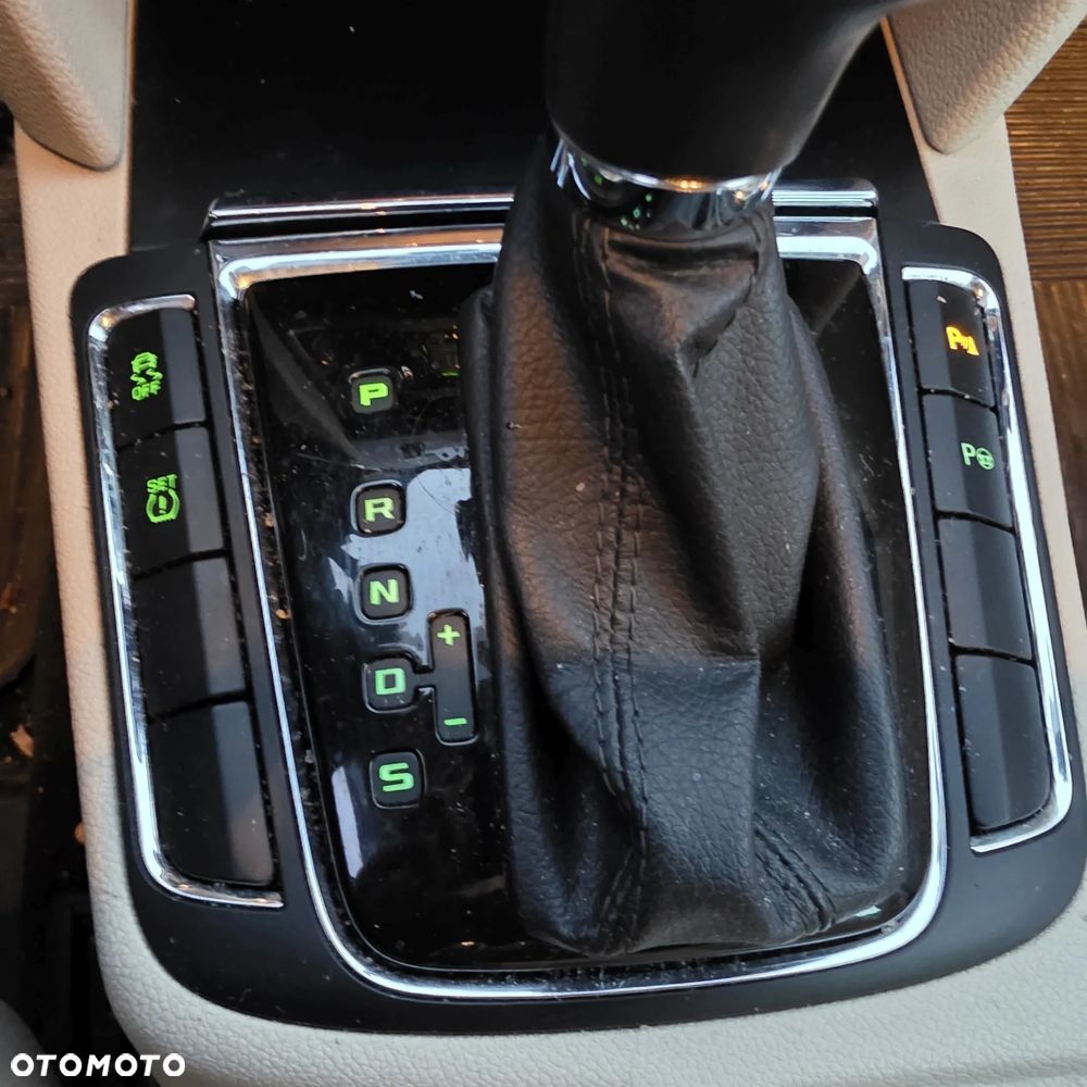 Skoda Superb 2.0 TSI Ambition DSG - 11