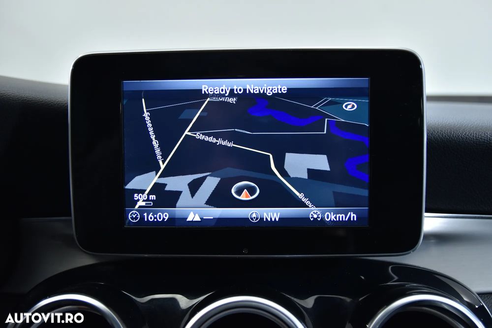 Mercedes-Benz GLC - 23