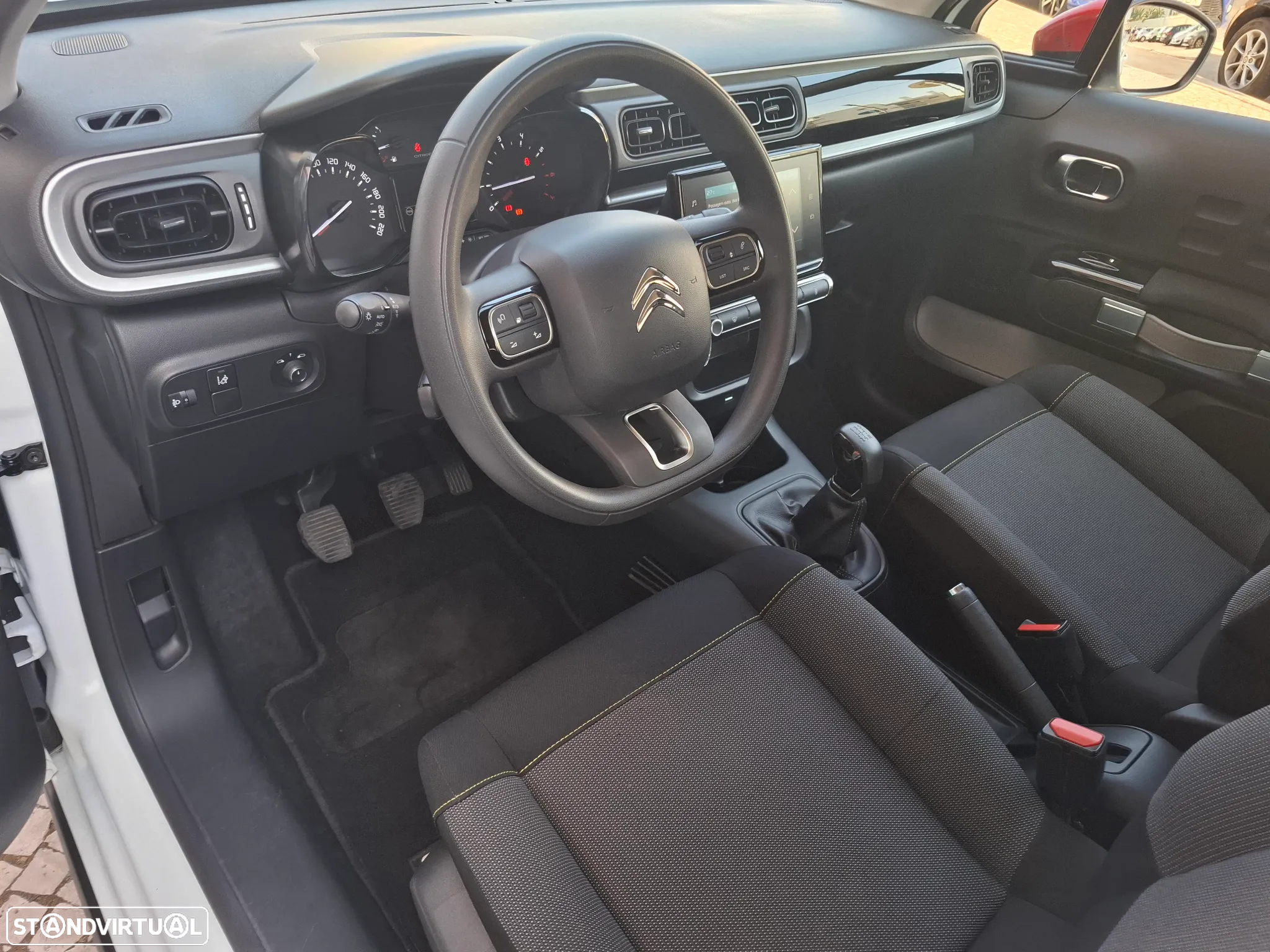 Citroën C3 1.2 PureTech Feel - 23