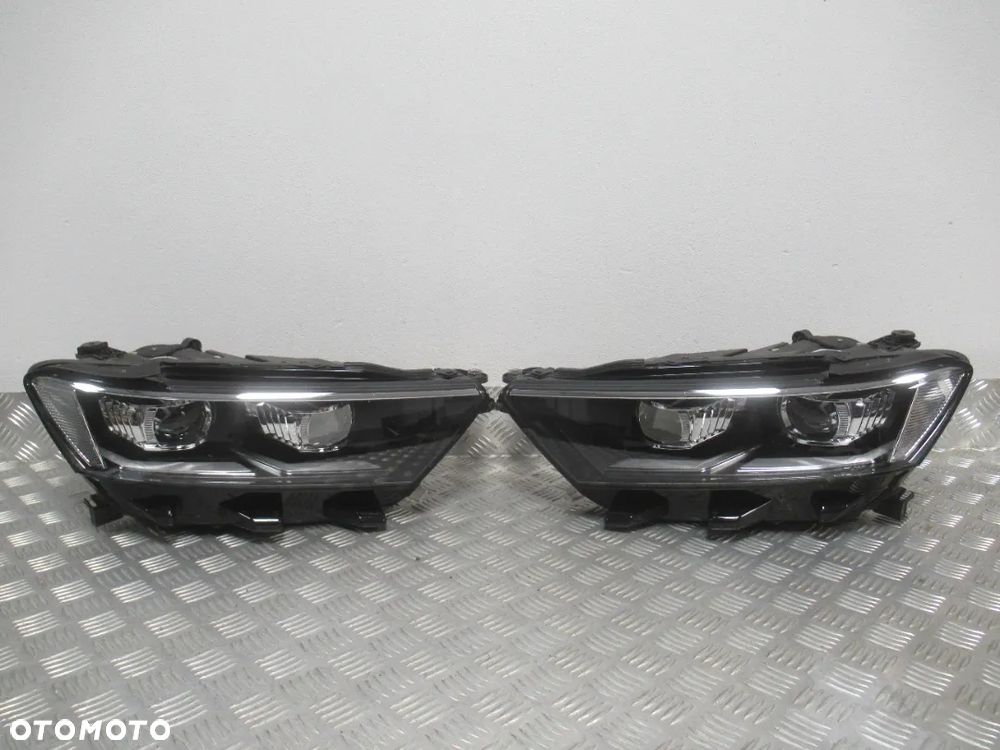 LAMPA PRZEDNIA PRZÓD PRAWA LEWA VW T-ROC 2GA FULL LED 2017-2021 - 1