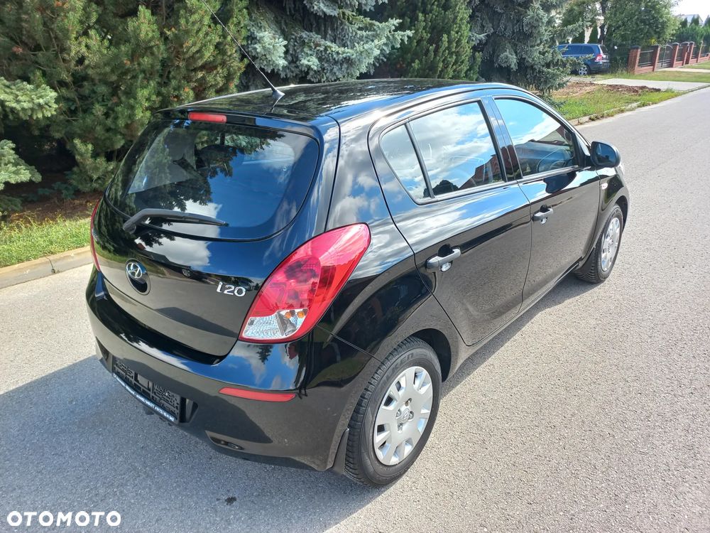 Hyundai i20 1.2 Trend - 11