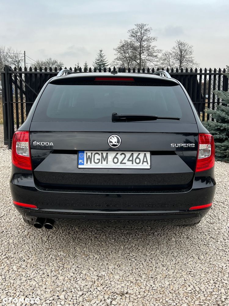 Skoda Superb 2.0 TDI 4x4 Elegance Outdoor DSG - 5