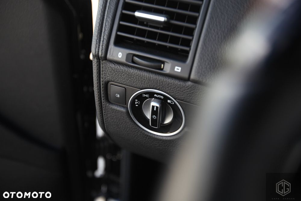 Mercedes-Benz Klasa G 63 AMG L - 40