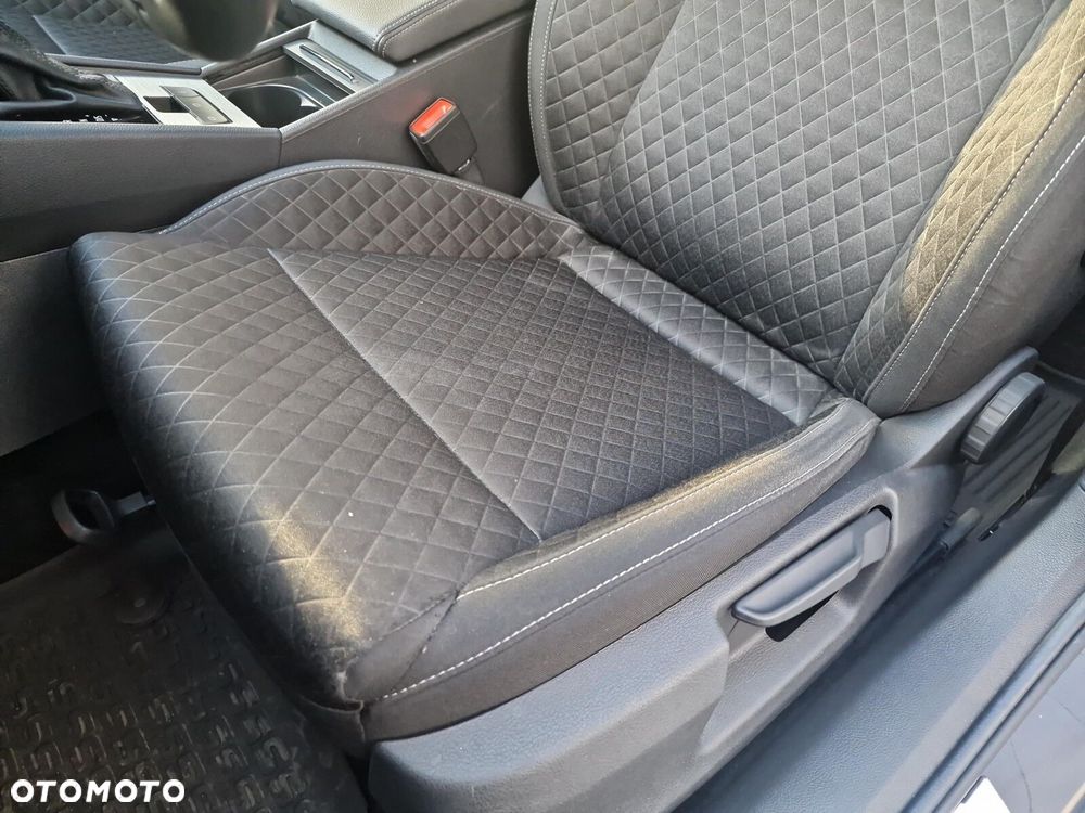 Skoda Superb 2.0 TSI Ambition DSG - 13