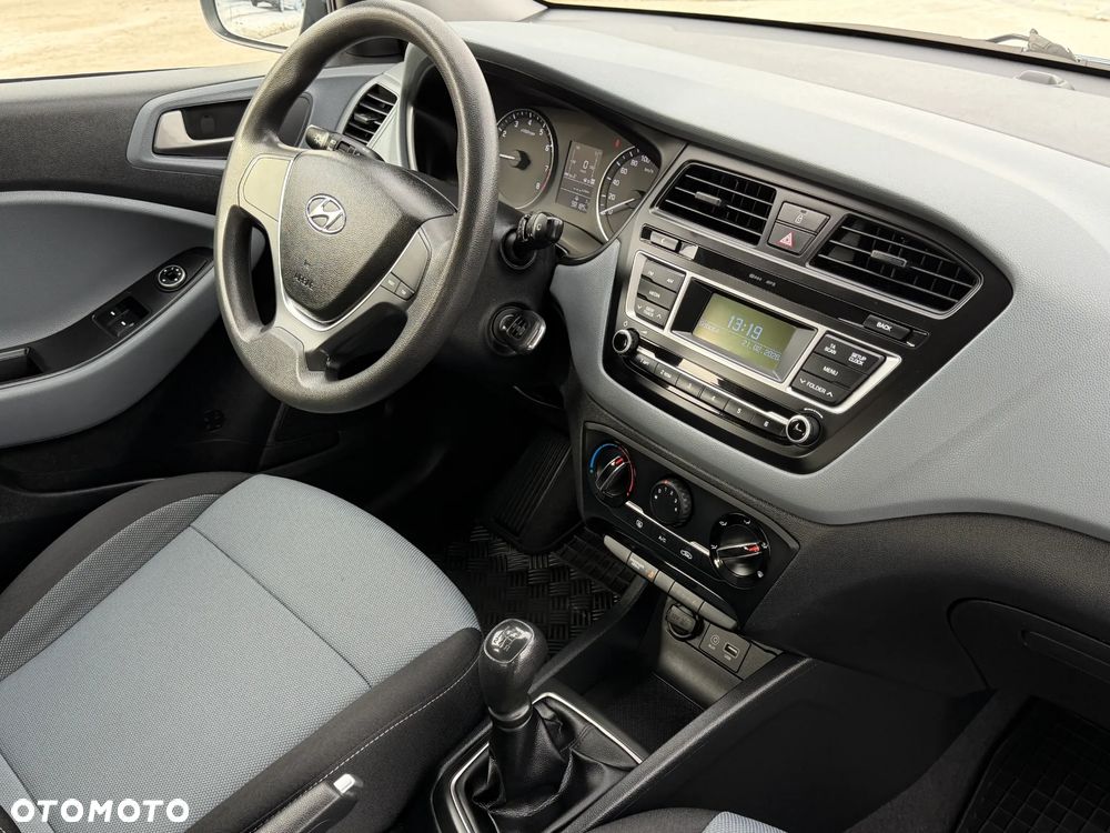 Hyundai i20 1.2 Classic Plus - 16