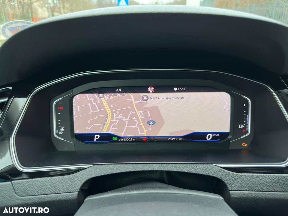 Volkswagen Passat Variant 2.0 TDI SCR DSG Business - 12