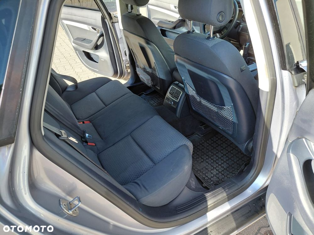 Audi A6 Limousine 2.4 - 9