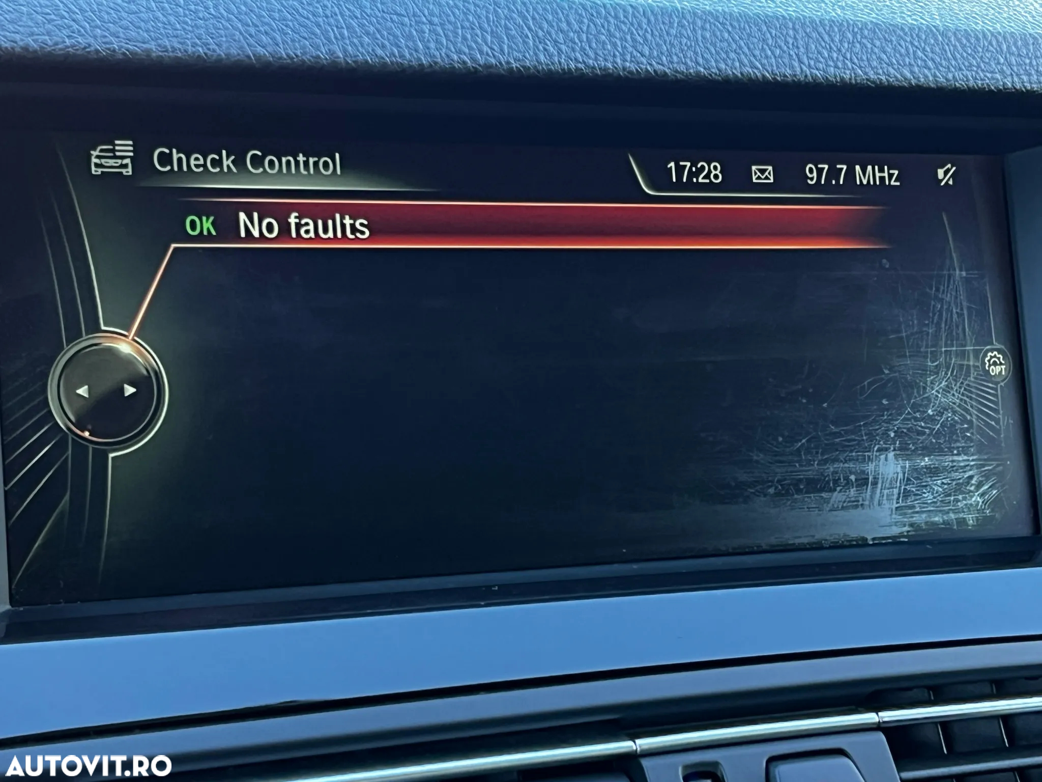 BMW Seria 5 525d - 26