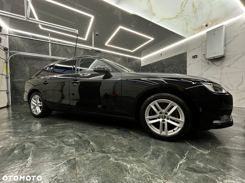 Audi A4 Avant 35 TDI S tronic - 19