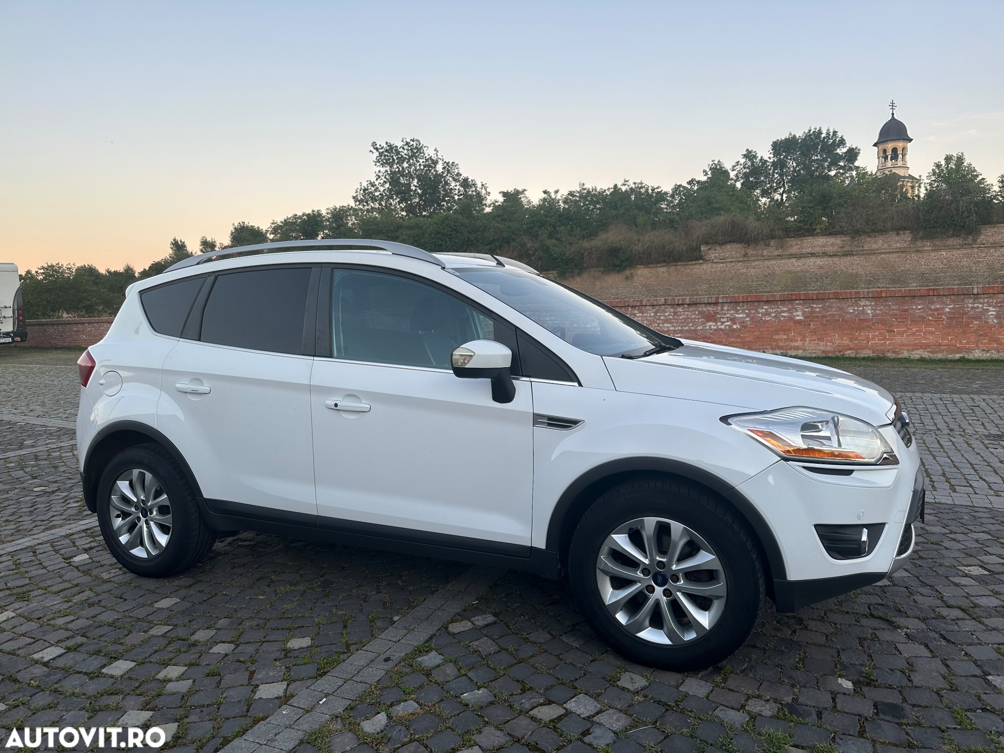 Ford Kuga 2.0 TDCi 4x4 Titanium - 3