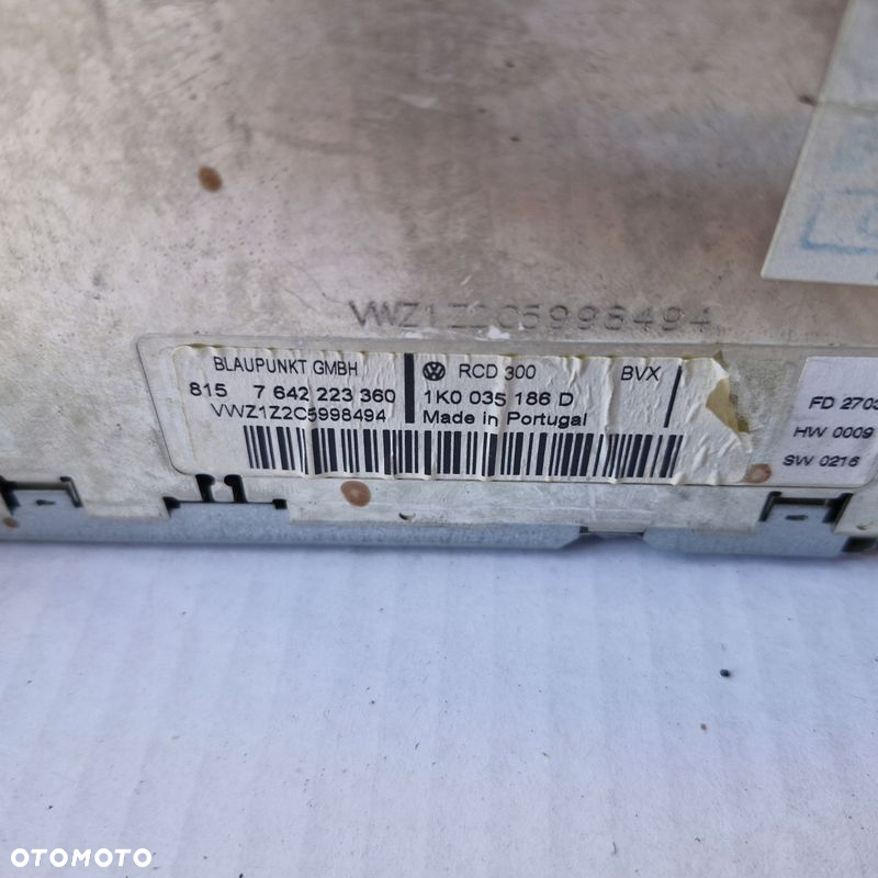 RADIOODTWARZACZ CD RADIO RCD 300 1K0035186D VW TOURAN I - 3