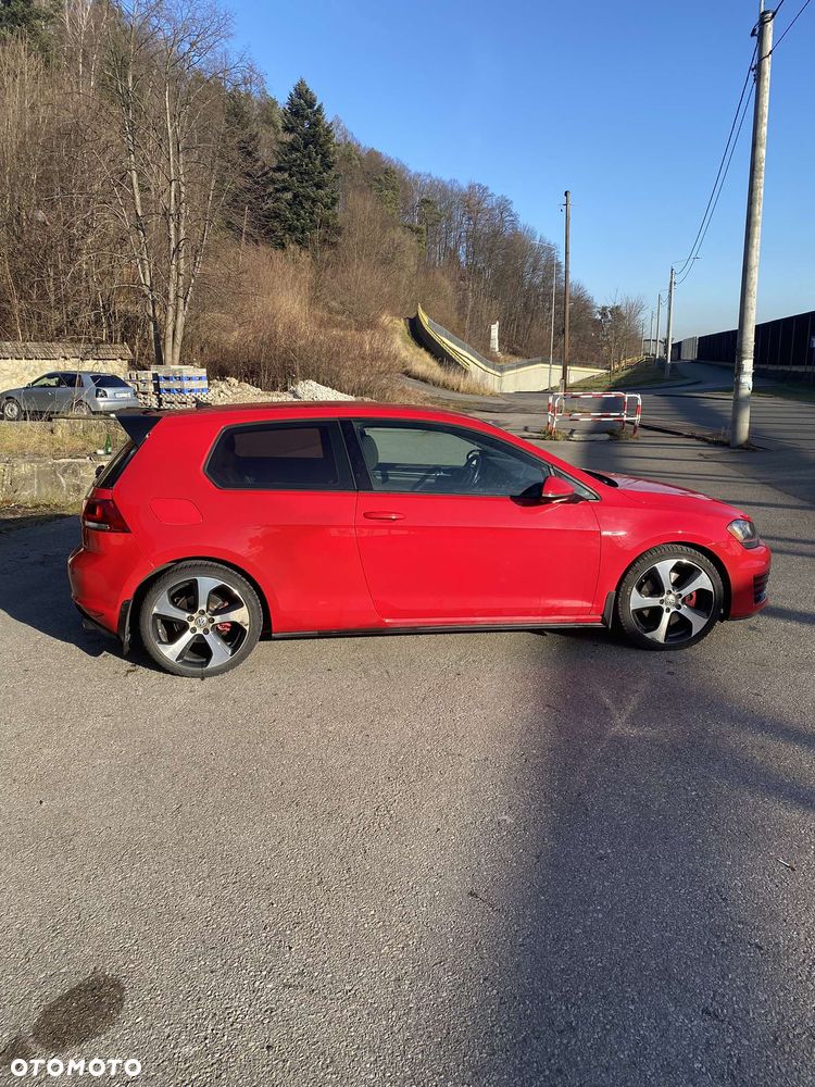 Volkswagen Golf 2.0 TSI BMT GTI DSG - 9