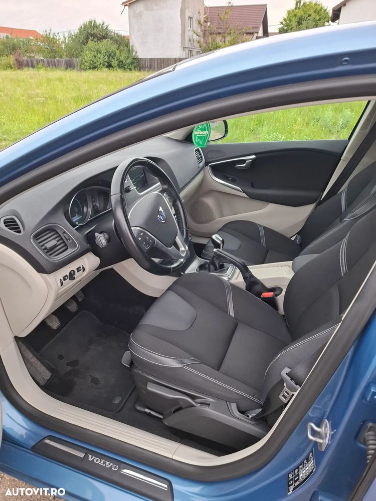 Volvo V40 D2 ECO Summum - 3