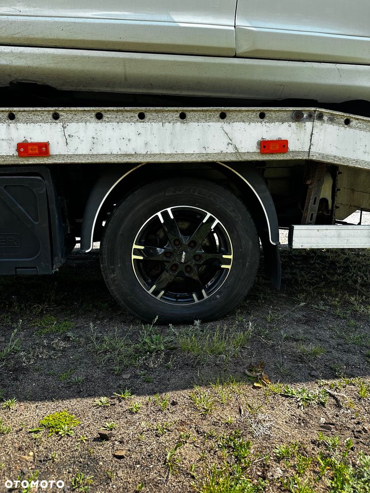 Mercedes-Benz SPRINTER 319 - 33