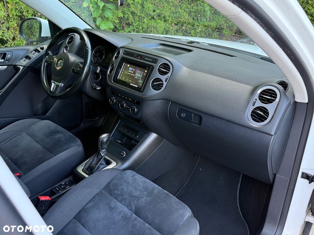 Volkswagen Tiguan 2.0 TDI SCR 4MOTION BlueMotion Technology DSG Sport & Style - 10