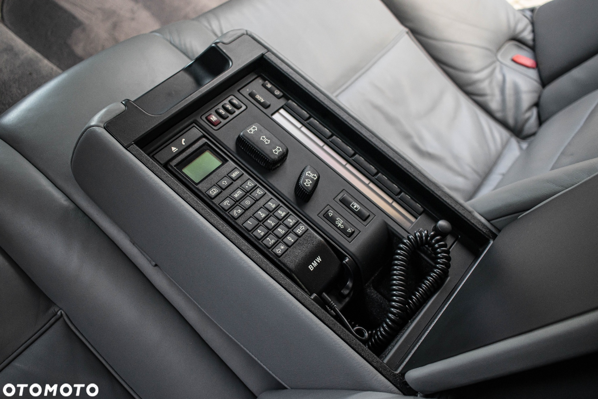 BMW Seria 7 750iL - 33