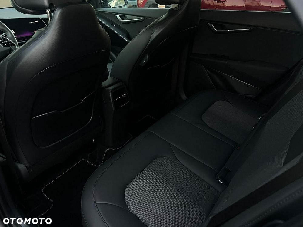 Kia Niro 1.6 GDI Hybrid L - 13