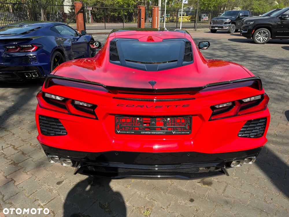 Chevrolet Corvette - 9