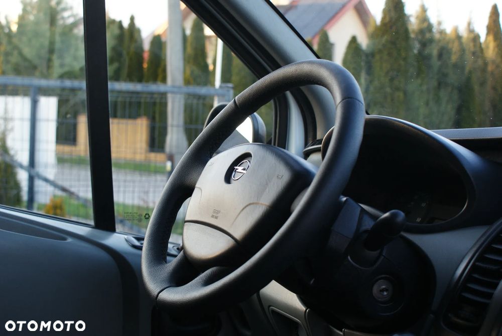 Opel Vivaro - 12