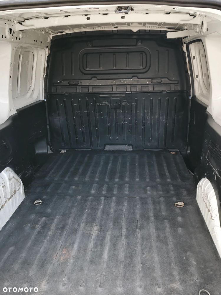 Opel Combo 1.5 CDTI S&S - 9
