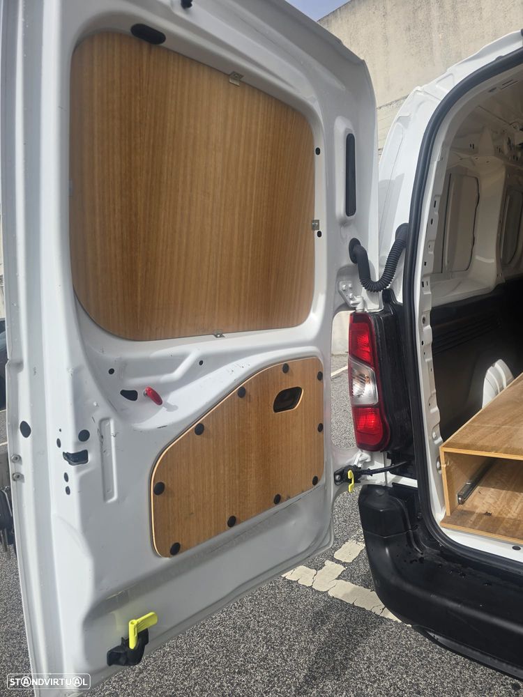 Citroën BERLINGO LONGA - 24