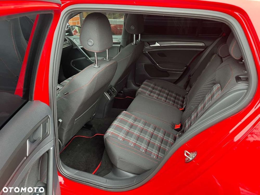 Volkswagen Golf 2.0 TSI GTI DSG - 31