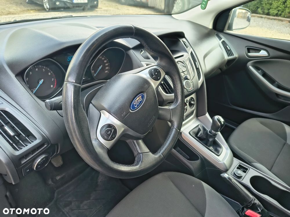 Ford Focus 1.6 Trend - 8