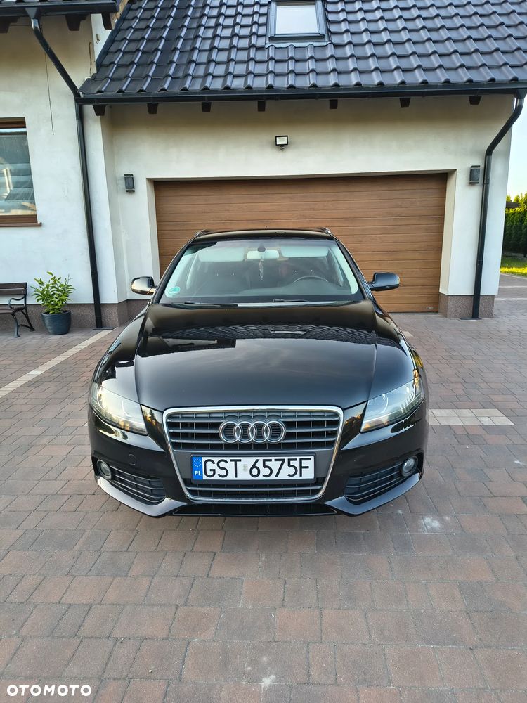 Audi A4 Avant 2.0 TDI DPF Attraction - 1