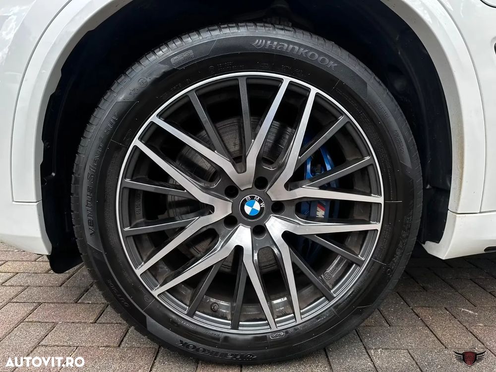 BMW X5 xDrive45e - 36