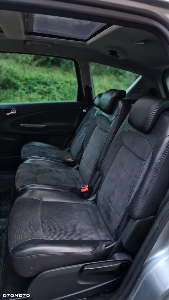 Ford S-Max - 10