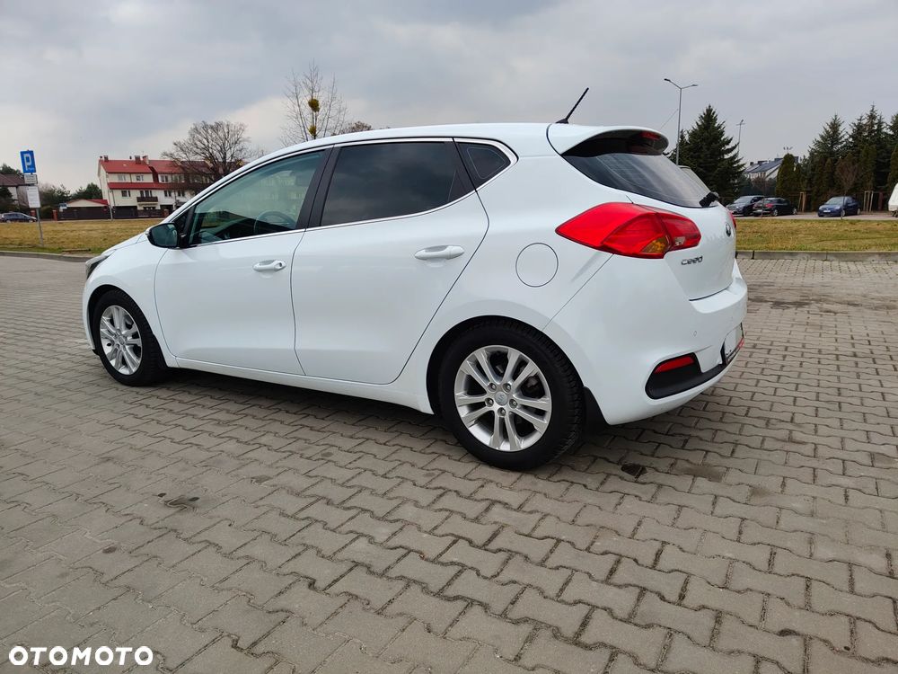 Kia Ceed - 5