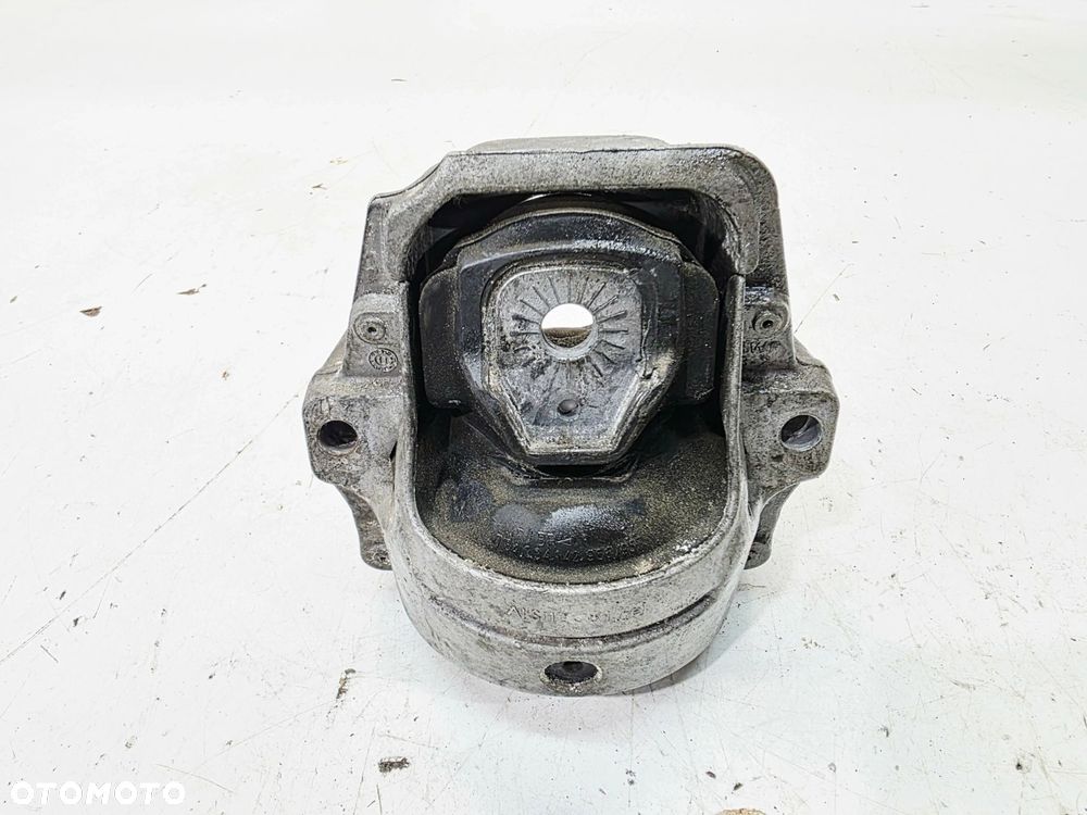 PODUSZKA SILNIKA BEZ CZUJNIKA AUDI A4 B8 A5 8T Q5 8R 8K0199381A - 1