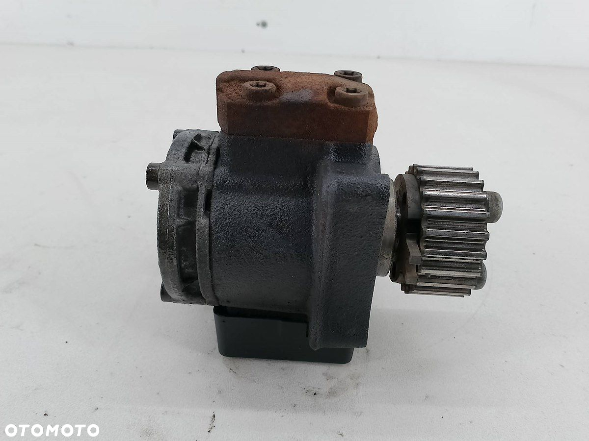 POMPA WTRYSKOWA SKODA FABIA II 03L130755E 1.6 TDI - 2