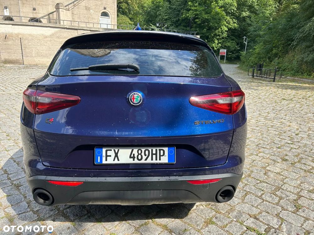 Alfa Romeo Stelvio 2.2 Diesel 16V AT8 Q4 Business - 6