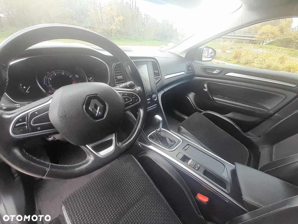 Renault Megane TCe 160 GPF EDC GT LINE - 17