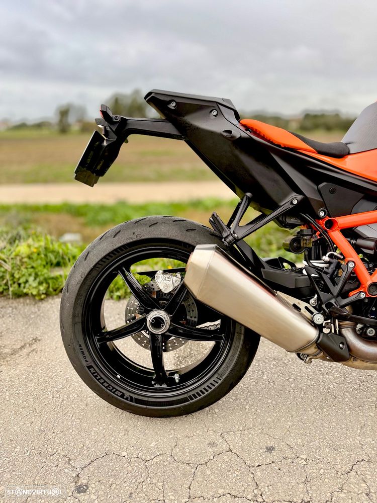 KTM Superduke 1390 R - 12