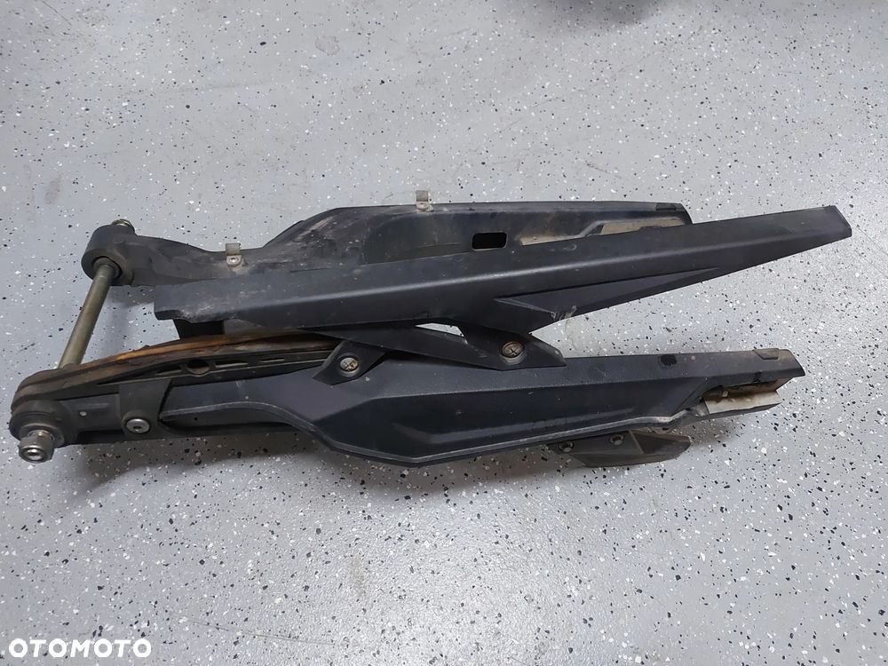 Triumph Tiger 800 wahacz