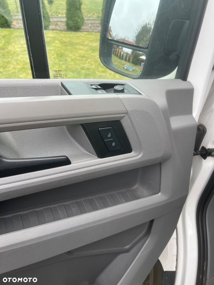Volkswagen CRAFTER - 8