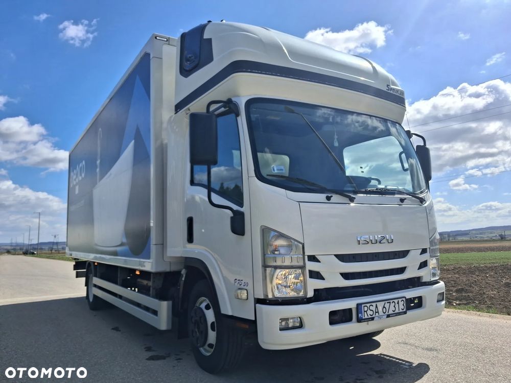Isuzu AMP - 1