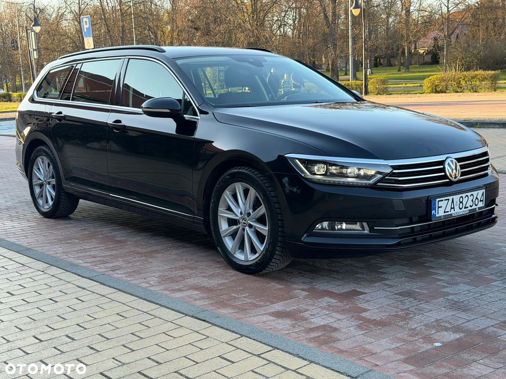 Volkswagen Passat 2.0 TDI (BlueMotion Technology) Highline - 16