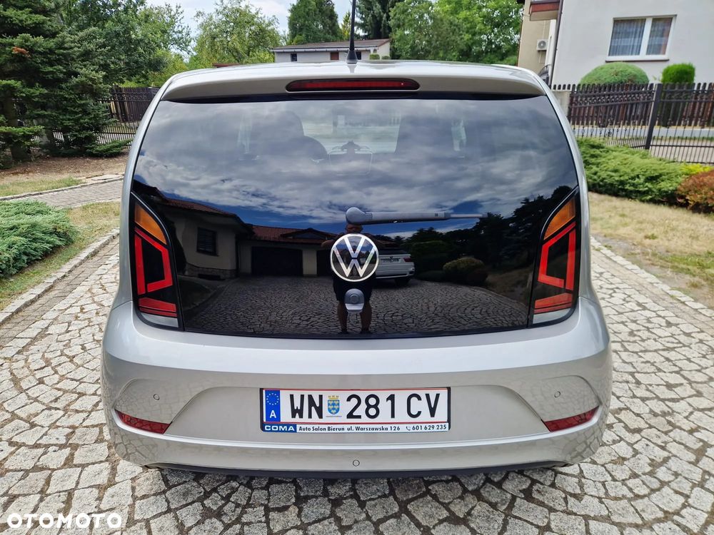 Volkswagen up! high - 12