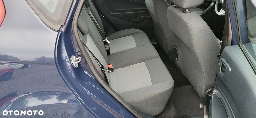 Ford Fiesta 1.25 Ambiente - 19