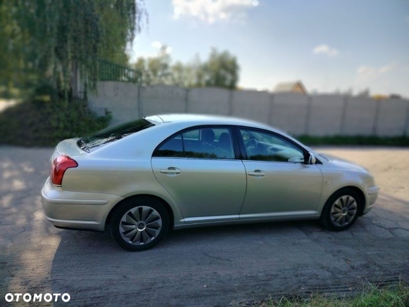 Toyota Avensis 1.8 VVT-i - 1